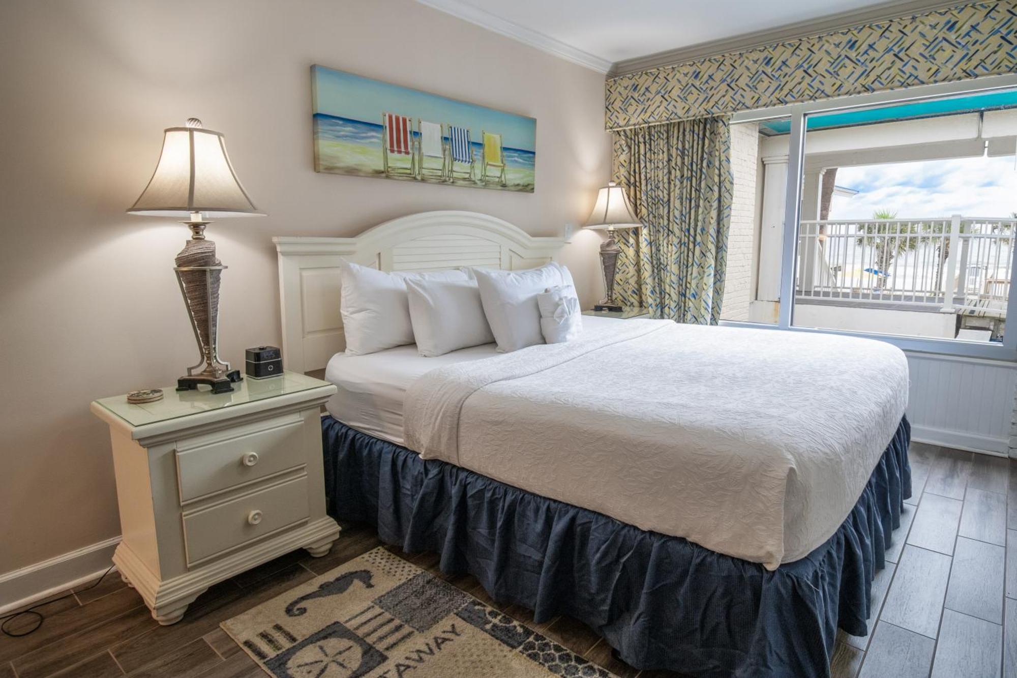 Oceanfront Litchfield Inn Полис Айлънд Екстериор снимка