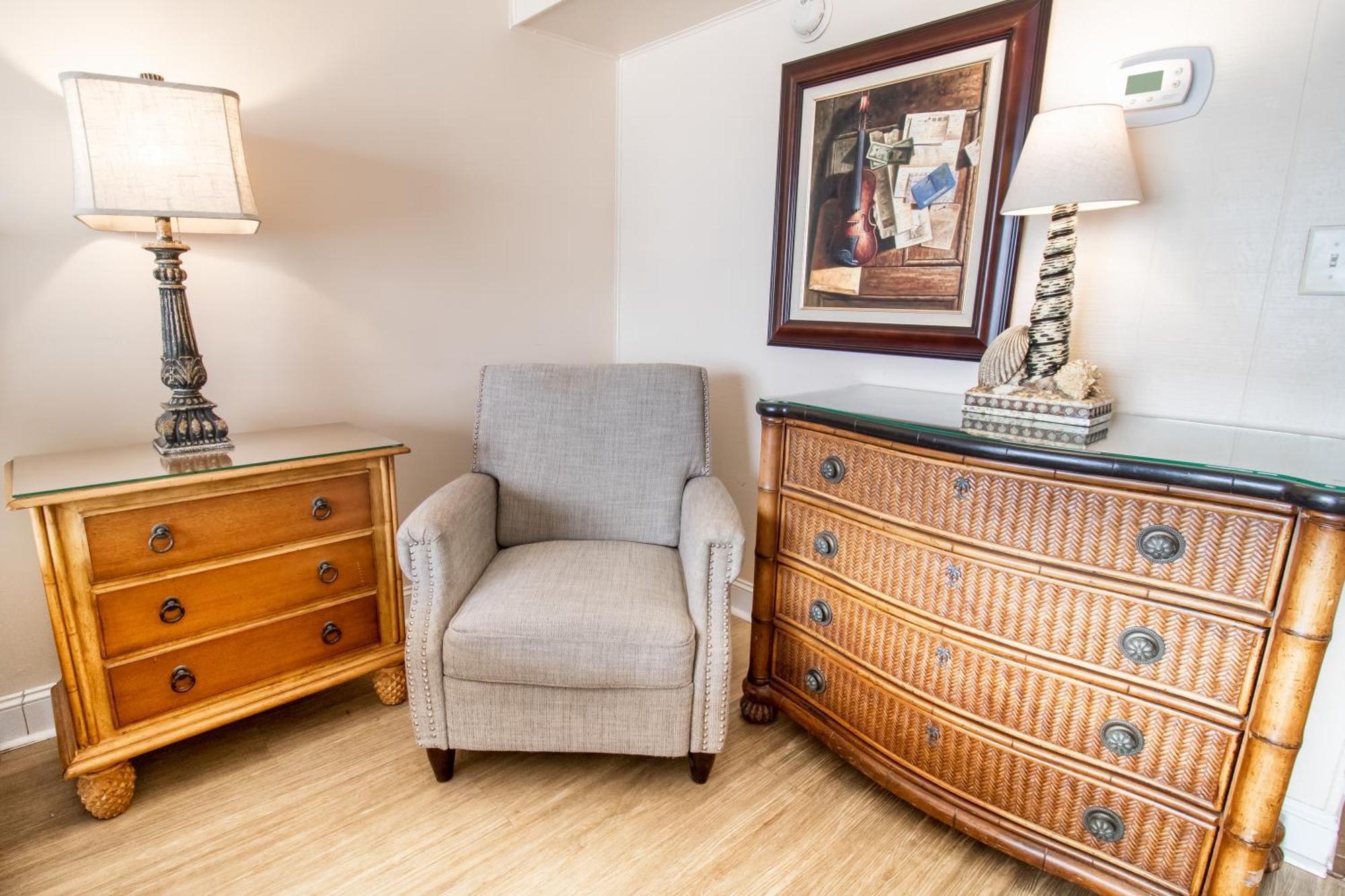 Oceanfront Litchfield Inn Полис Айлънд Екстериор снимка
