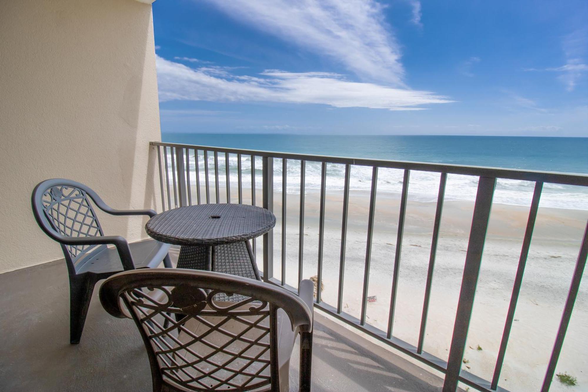 Oceanfront Litchfield Inn Полис Айлънд Екстериор снимка