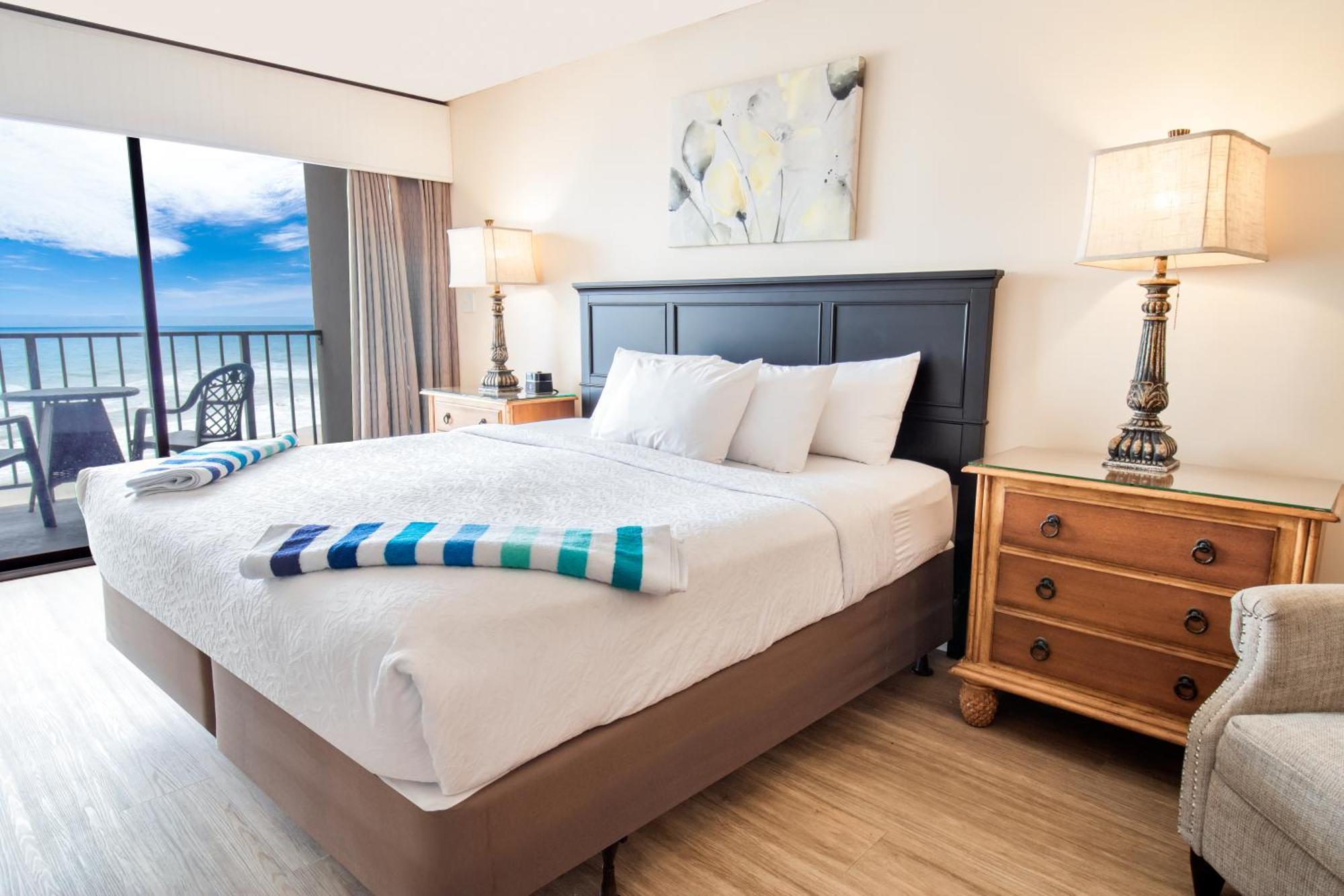 Oceanfront Litchfield Inn Полис Айлънд Екстериор снимка