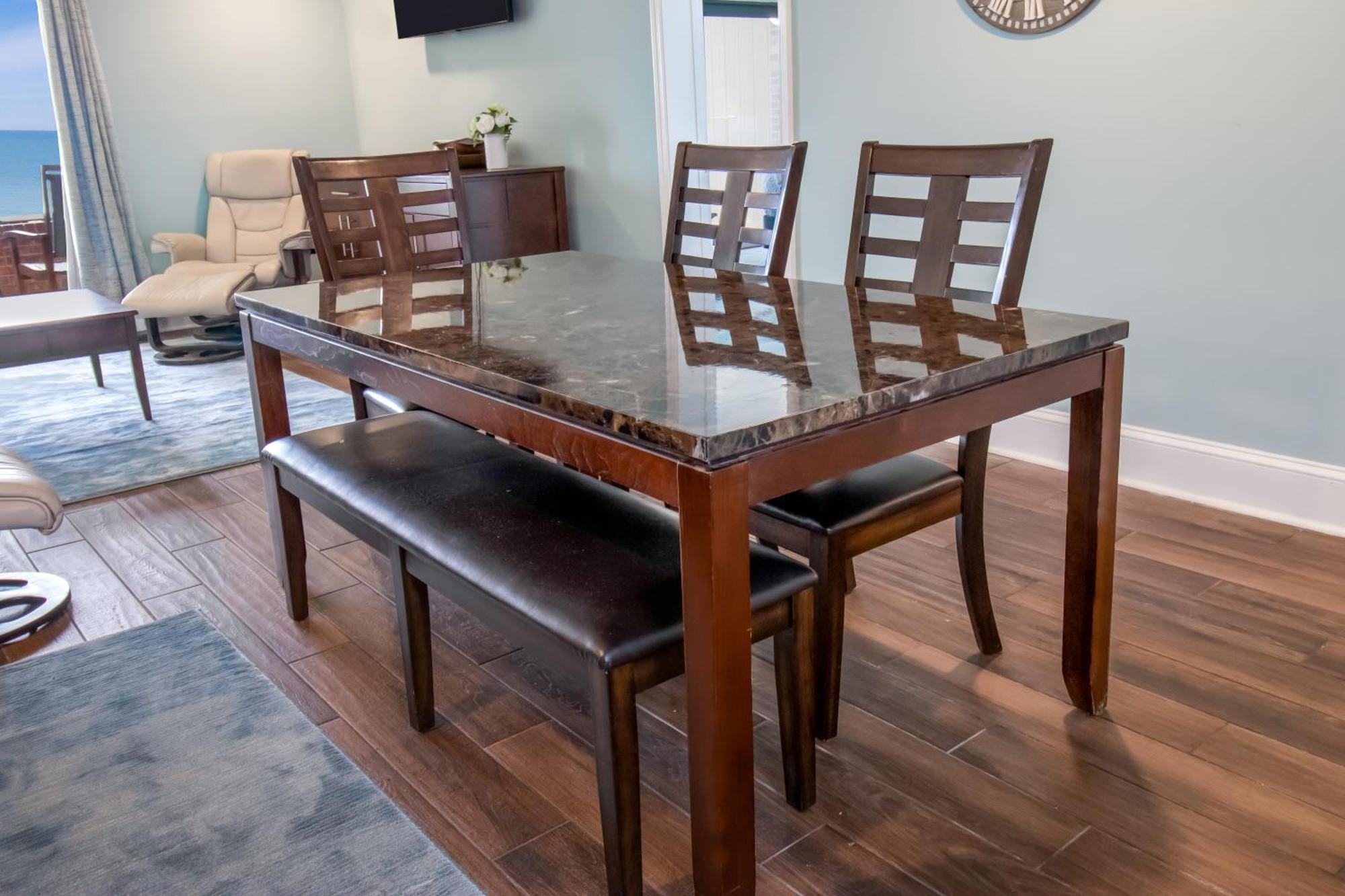 Oceanfront Litchfield Inn Полис Айлънд Екстериор снимка