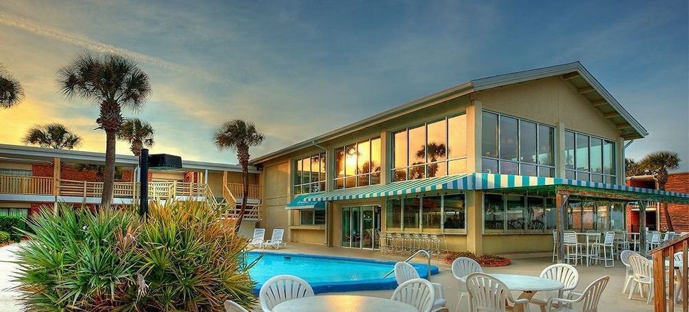 Oceanfront Litchfield Inn Полис Айлънд Екстериор снимка