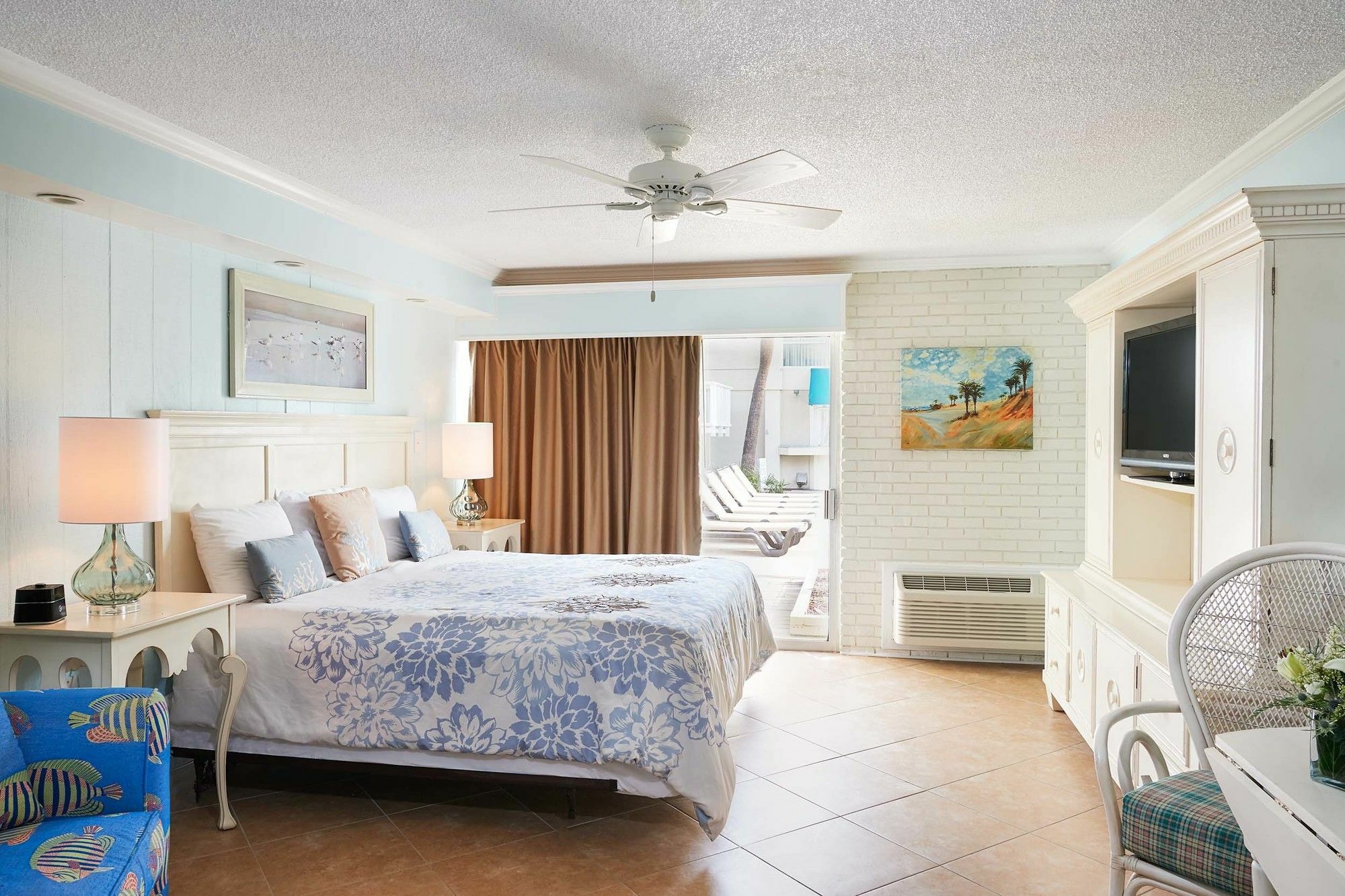 Oceanfront Litchfield Inn Полис Айлънд Екстериор снимка